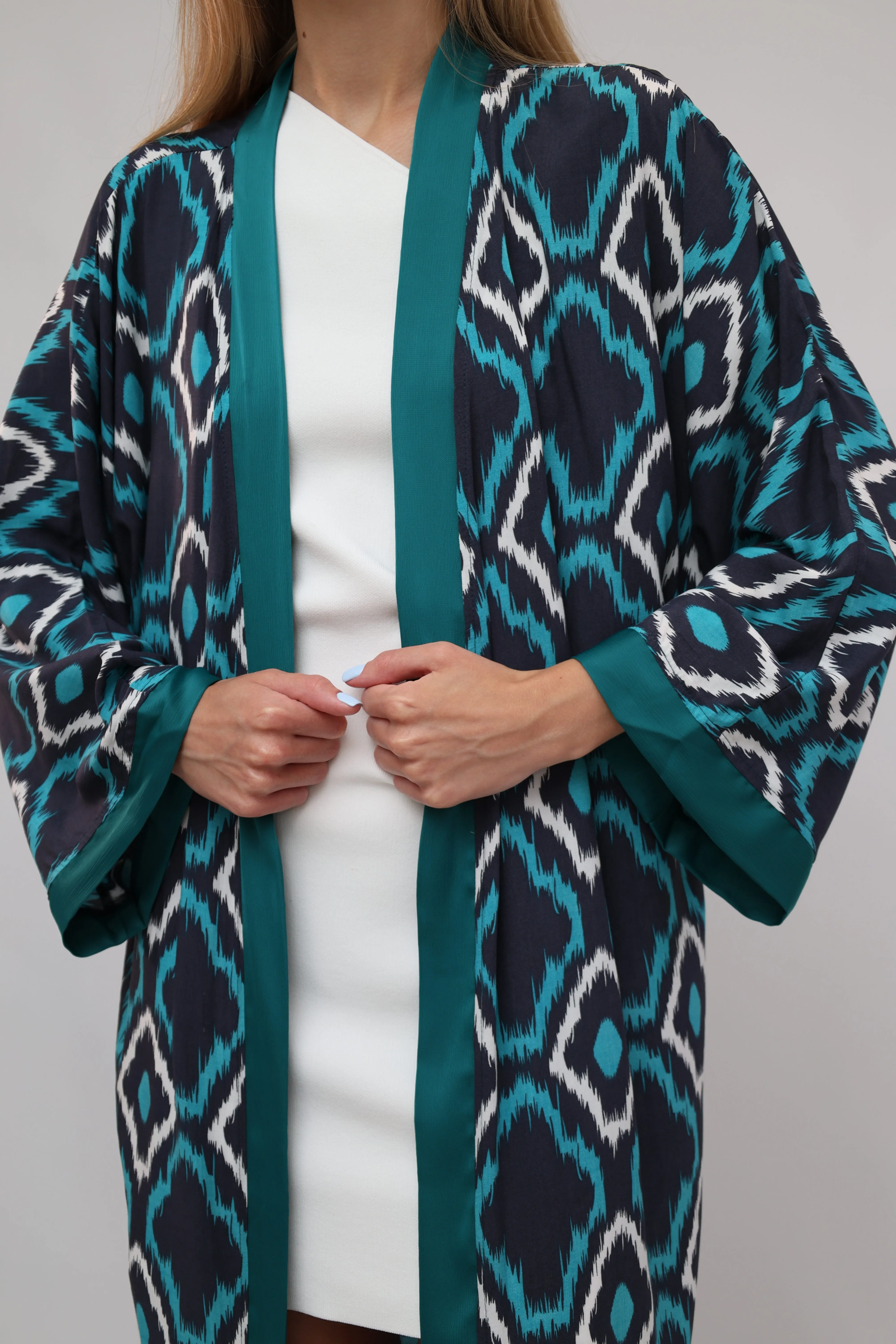 100% Cotton Printed Ikat Green Lightweight Kimono "Lagoon Breeze"