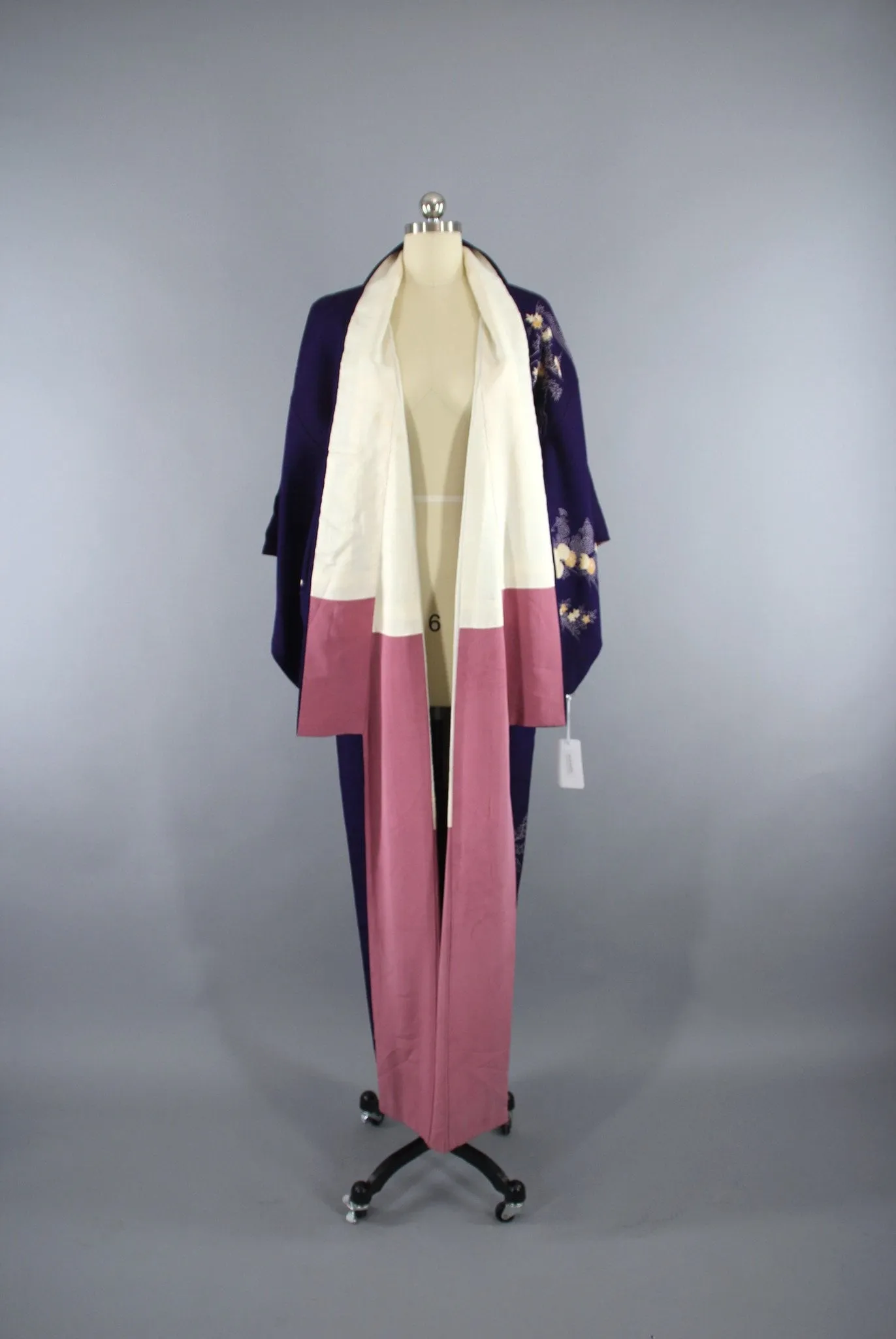 1950s Vintage Silk Kimono Robe in Dark Purple Floral Print
