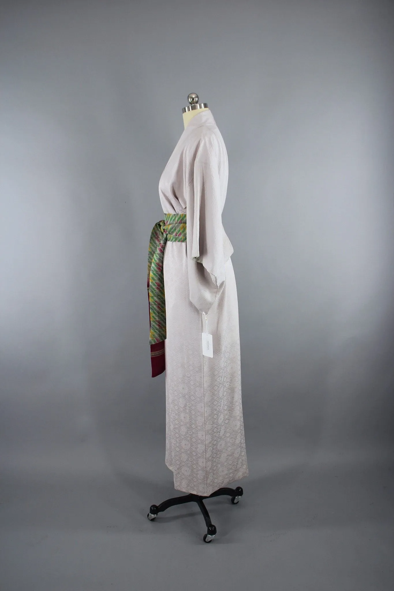 1950s Vintage Silk Kimono Robe in Silver Grey