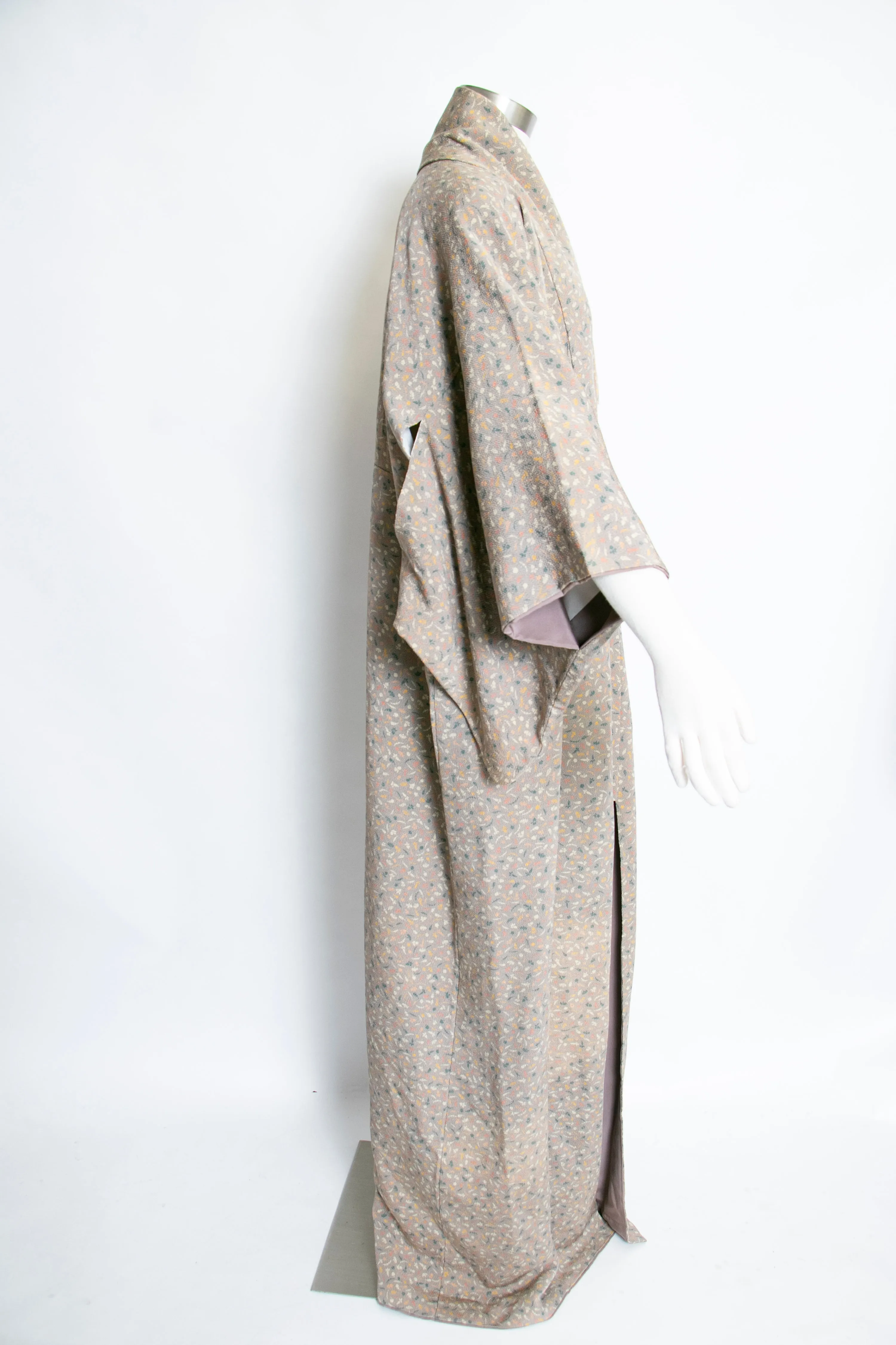 1960s Kimono Printed Rayon Japanese Robe