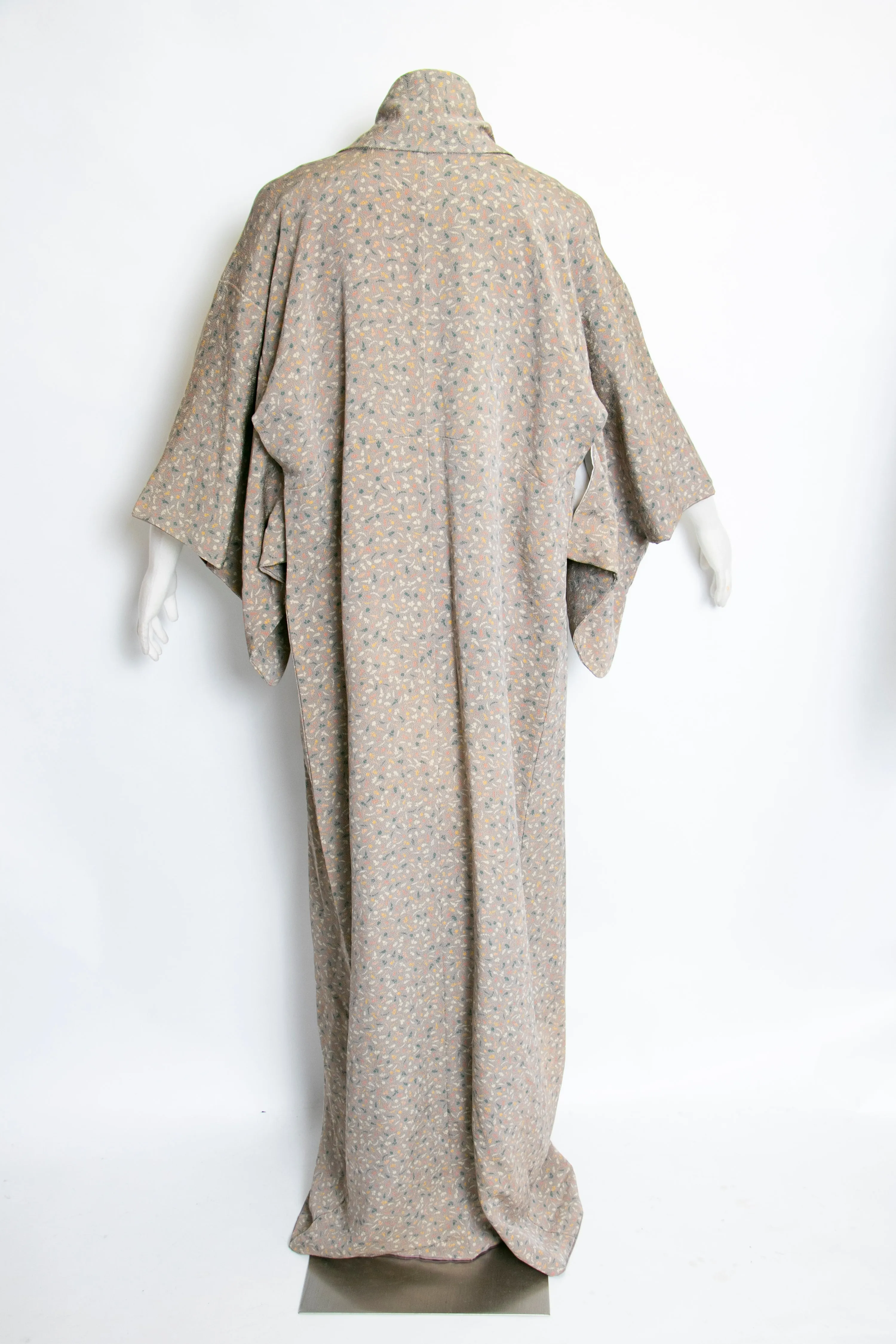 1960s Kimono Printed Rayon Japanese Robe
