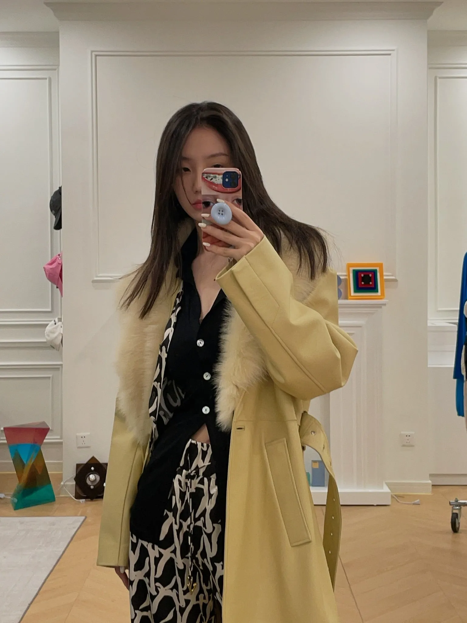 COMMON LEISURE YOU&ME TRENCHCOAT W/ SHEARLING LAPEL