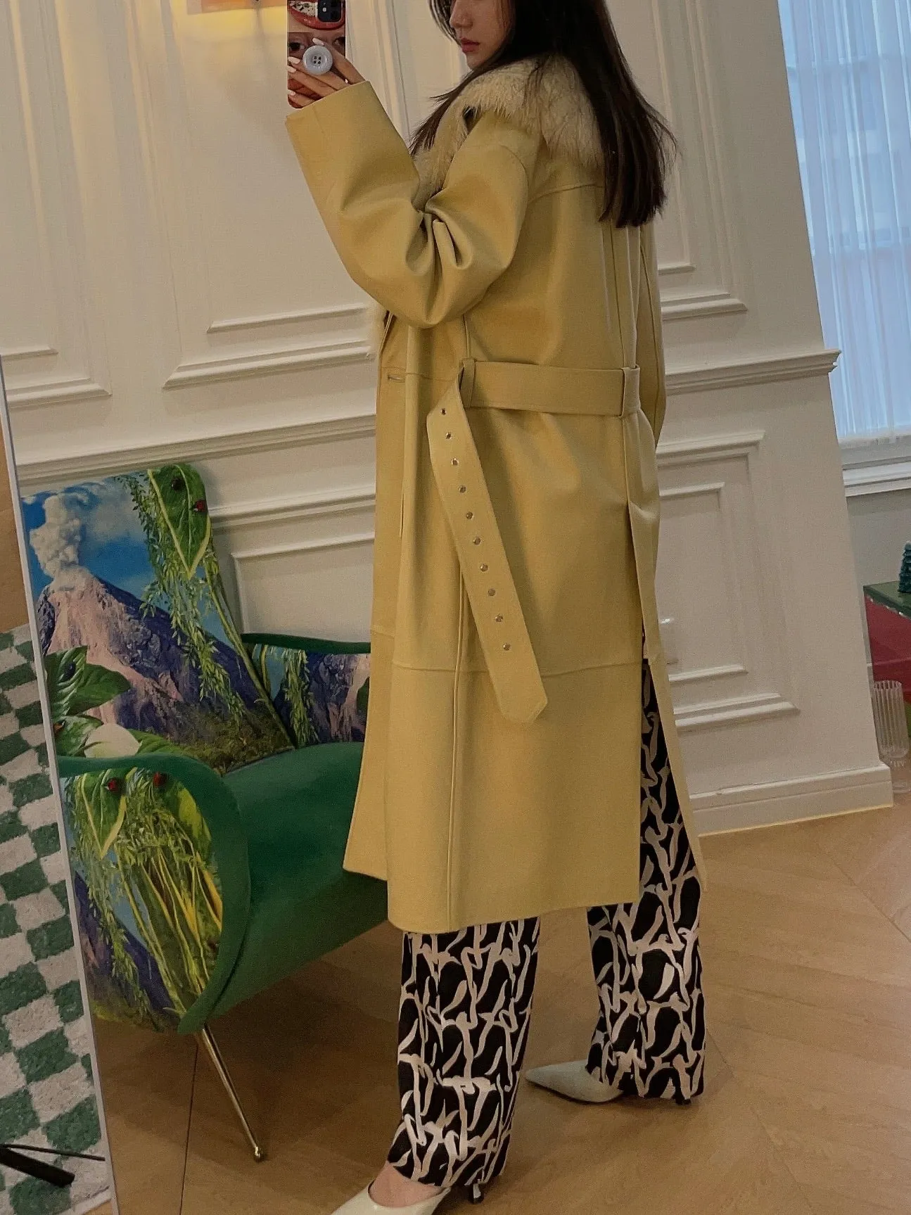COMMON LEISURE YOU&ME TRENCHCOAT W/ SHEARLING LAPEL