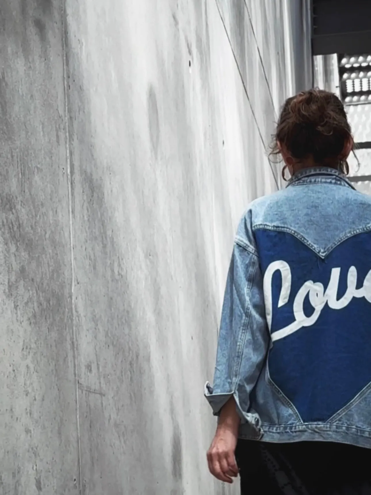 DENIM JACKET WITH LOVE - LIGHT BLUE