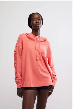 FREE PEOPLE Hot Shot Hooded Layer Coddy - Hibiscus