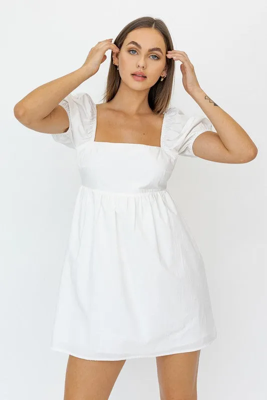 LE LIS Short Sleeve Back Tie Detail Babydoll Dress