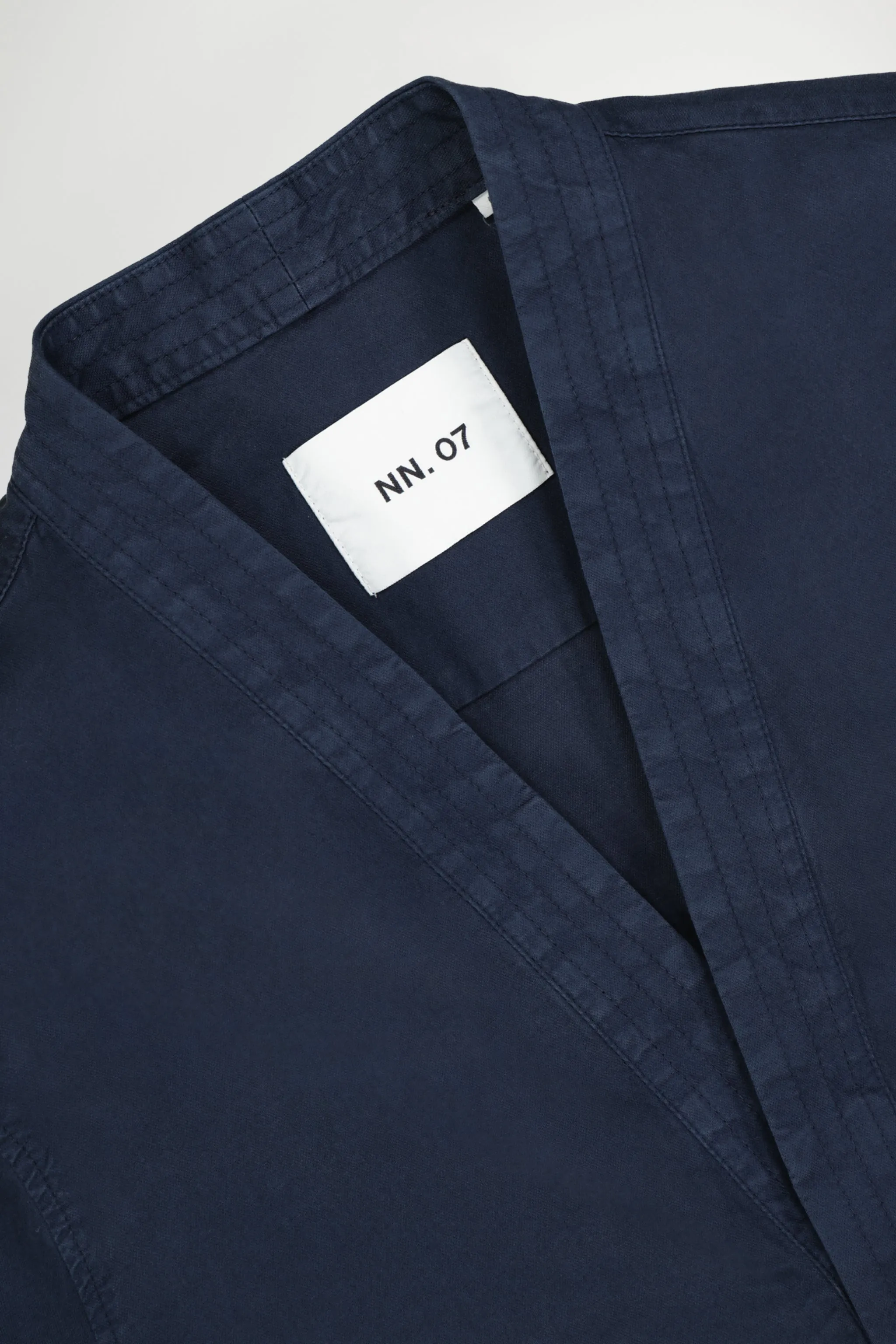 NN07 Yuki 1803 Kimono in Navy Blue