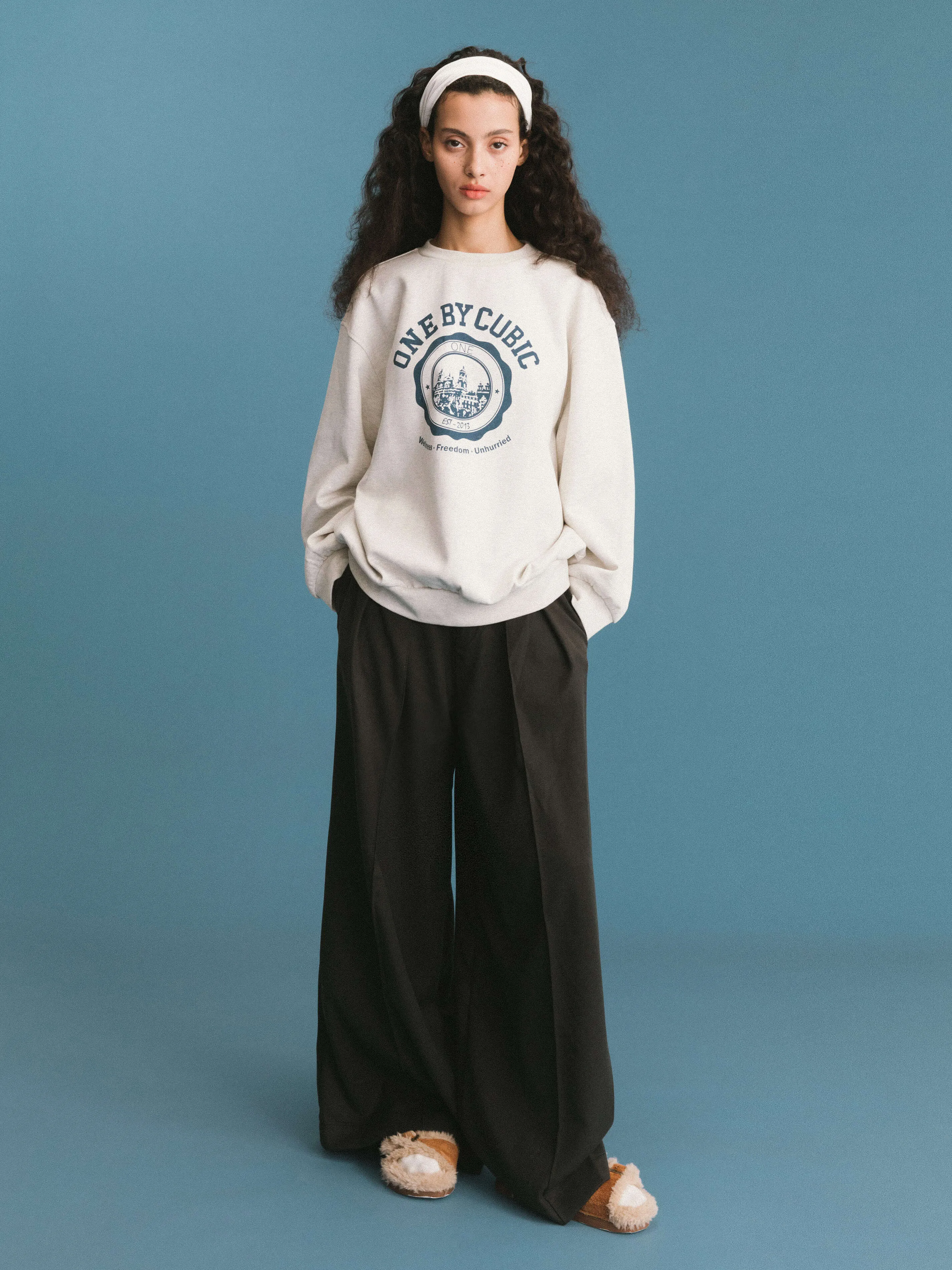 ONE BY CUBIC Oversized Crew Neck 100% Cotton Sweatshirt