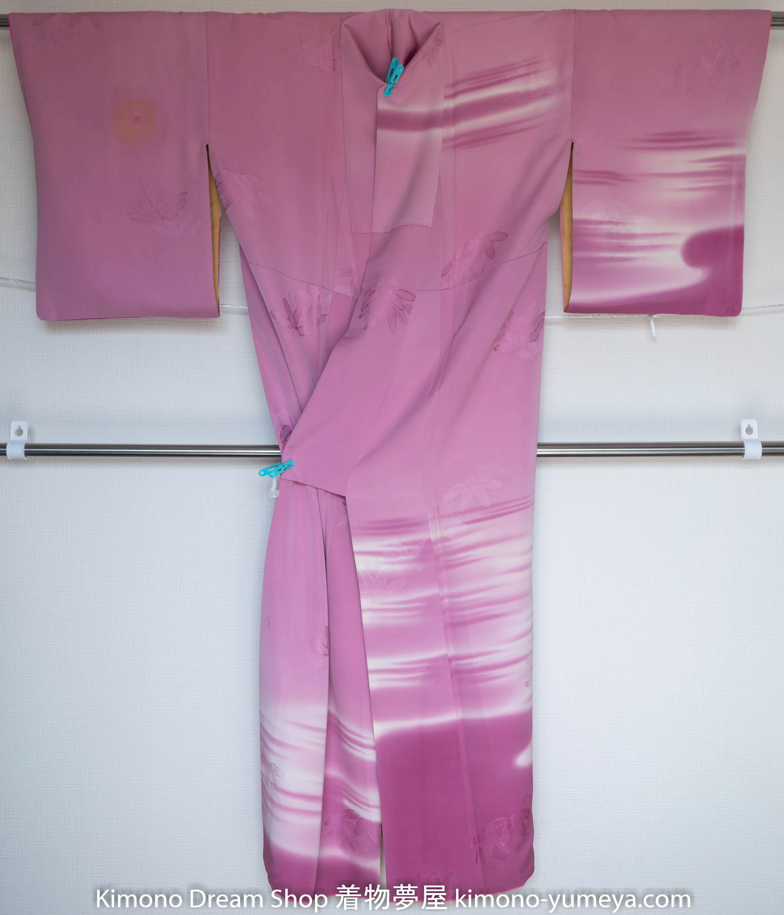 Pink Clouds Sunset Houmongi – Pattern Made through Dying Fabric – Leaves Vintage Silk Women’s Kimono