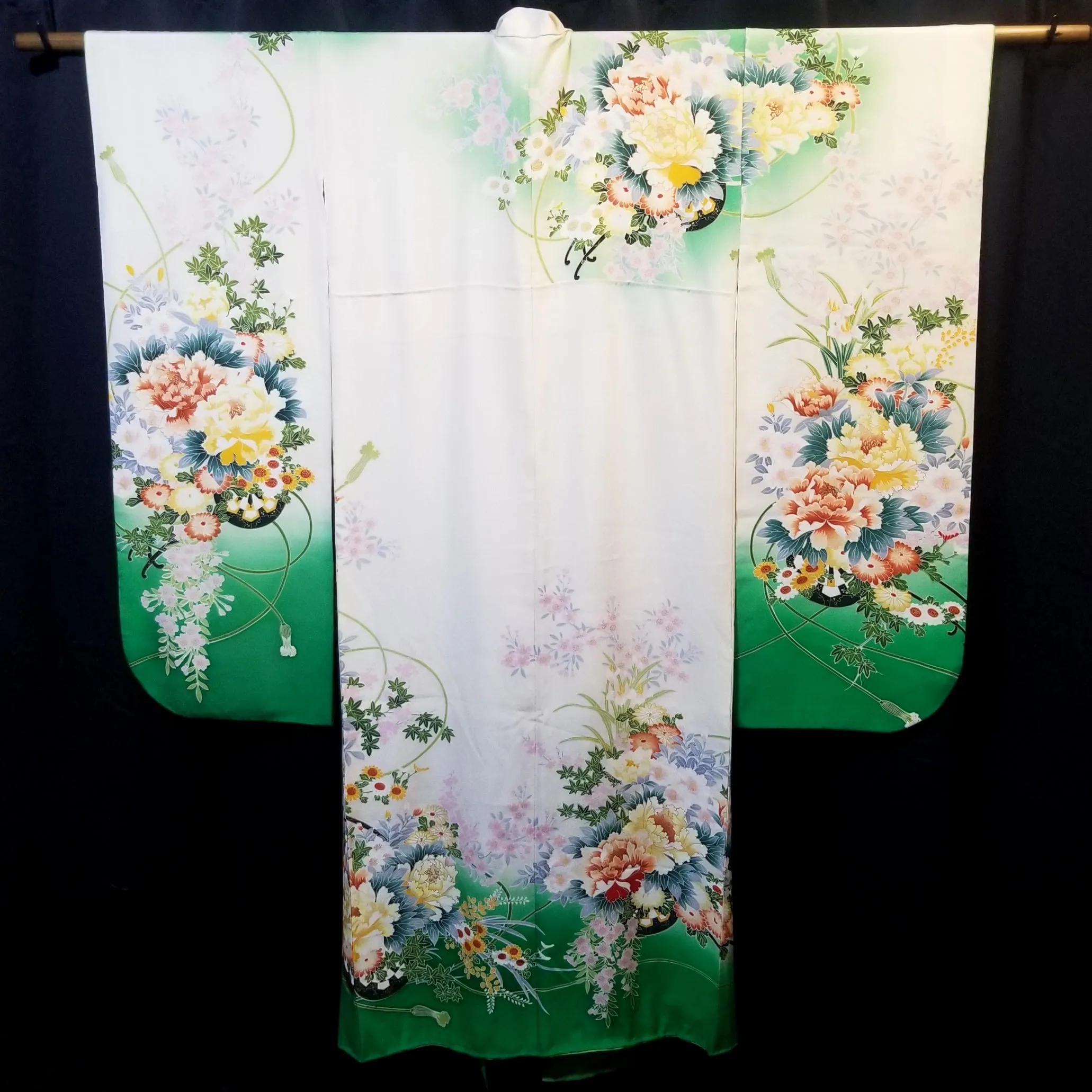 "Floral Supreme" Vintage Furisode Kimono