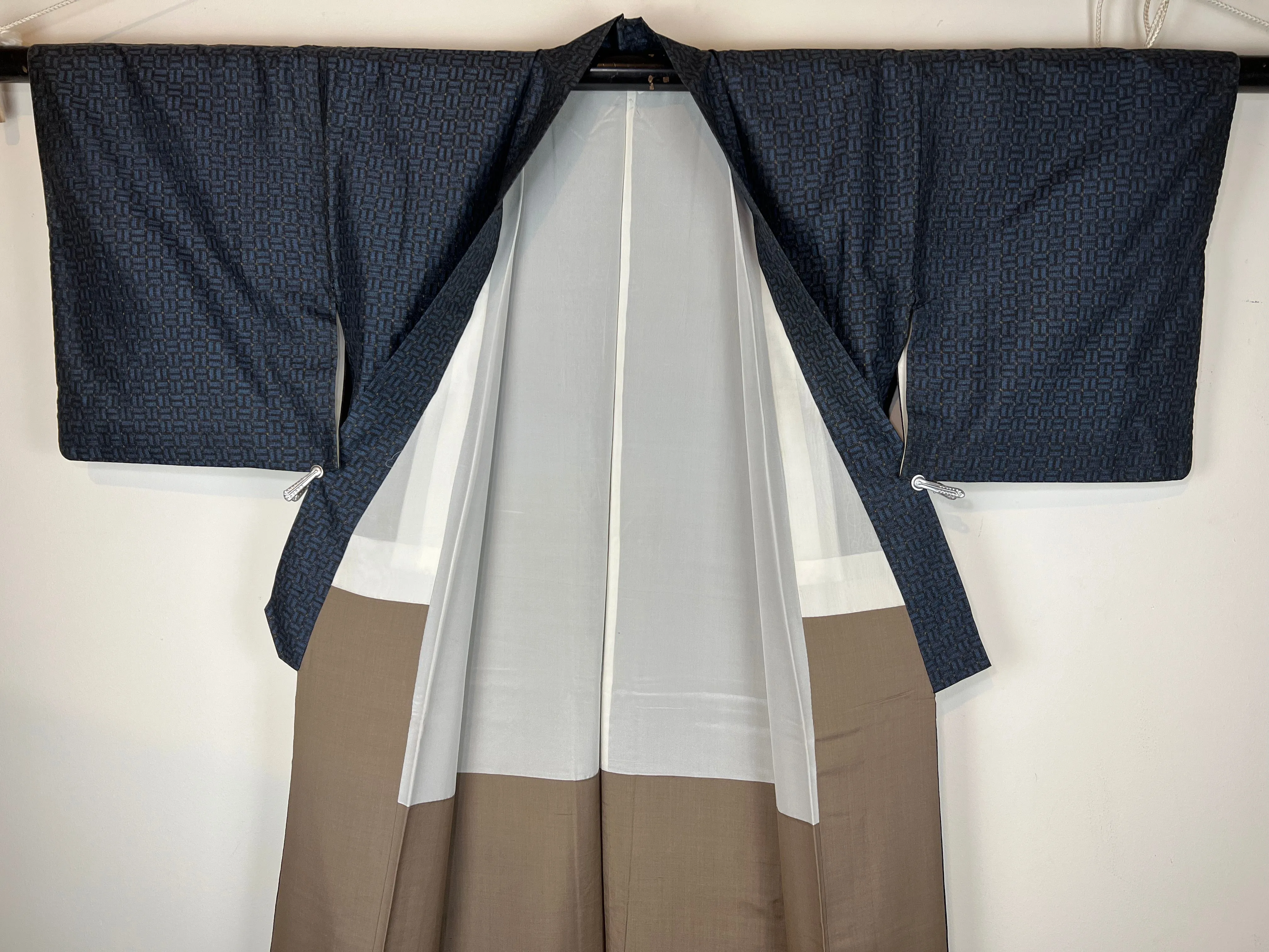 Vintage Japanese Silk Kimono Blue & Black Weave Pattern 55"L
