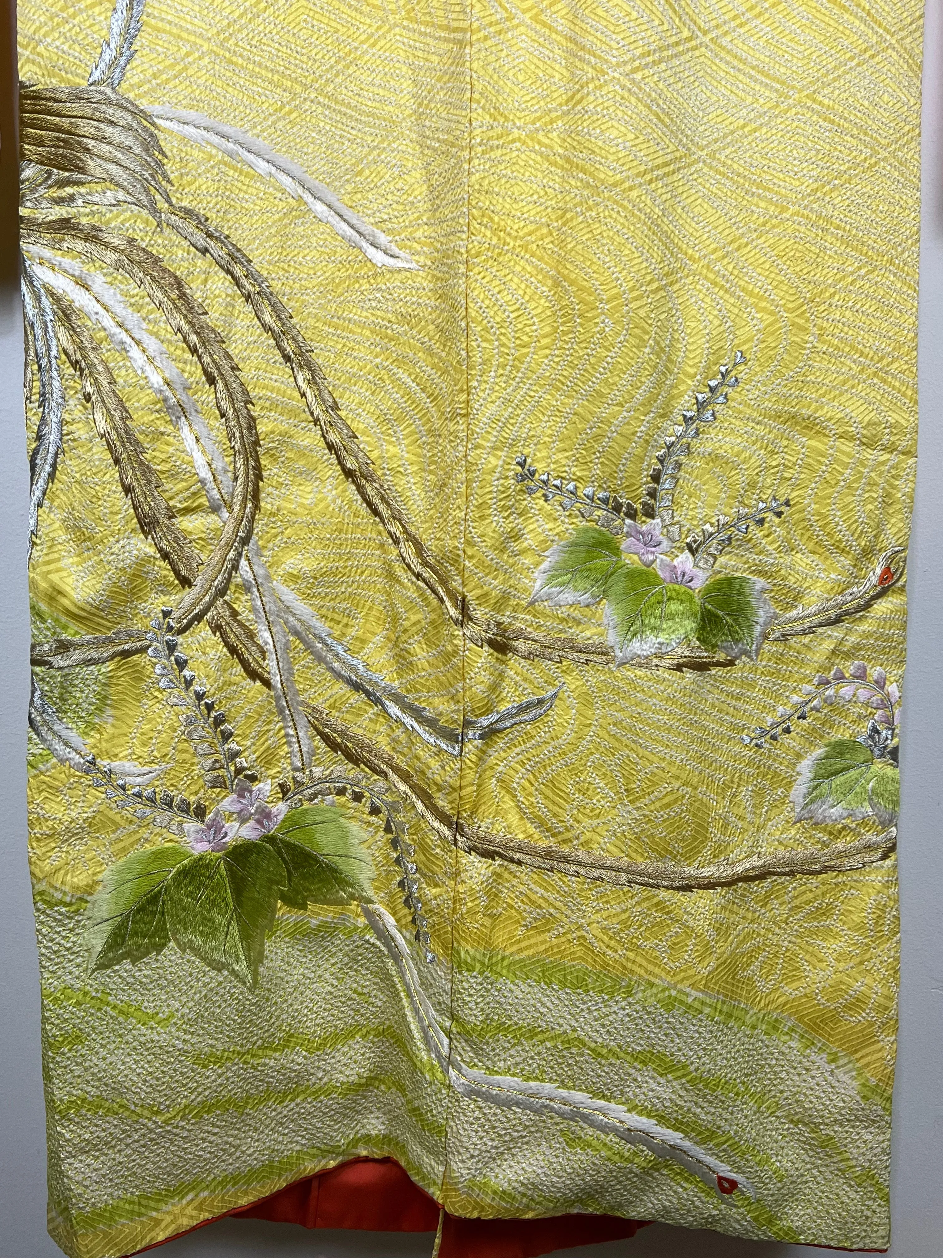 Vintage Japanese Silk Kimono in Shibori Tie-dye Style Soft Yellow w/ Embroidery 60"L