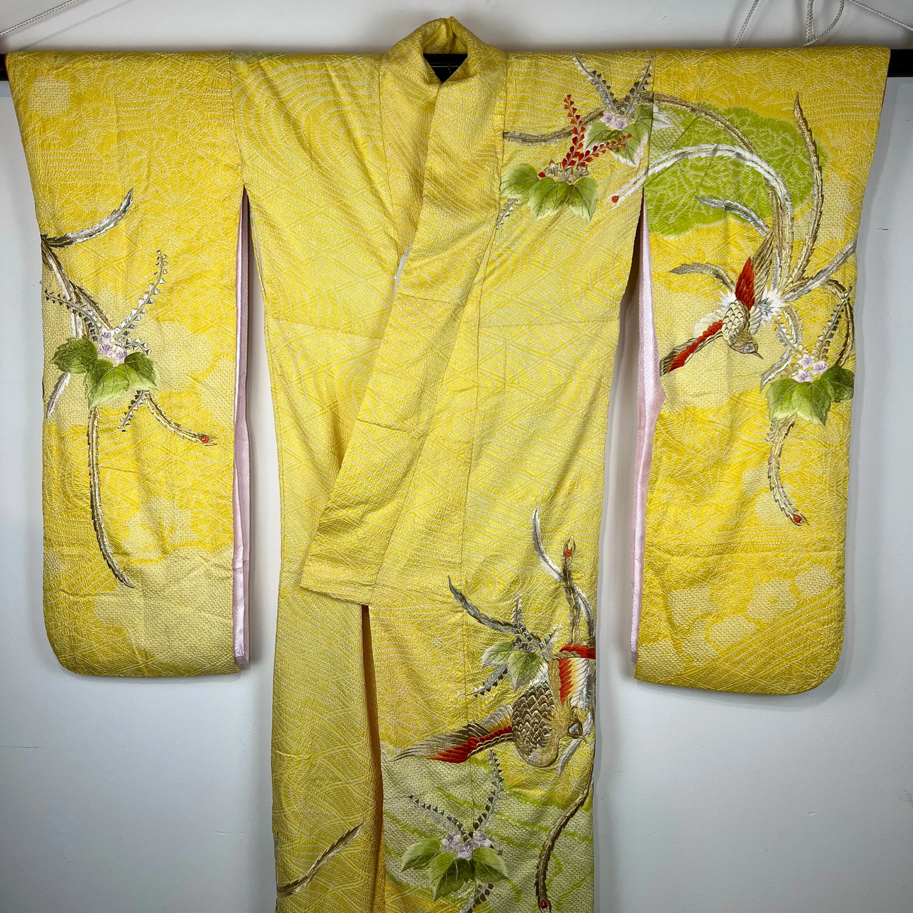 Vintage Japanese Silk Kimono in Shibori Tie-dye Style Soft Yellow w/ Embroidery 60"L