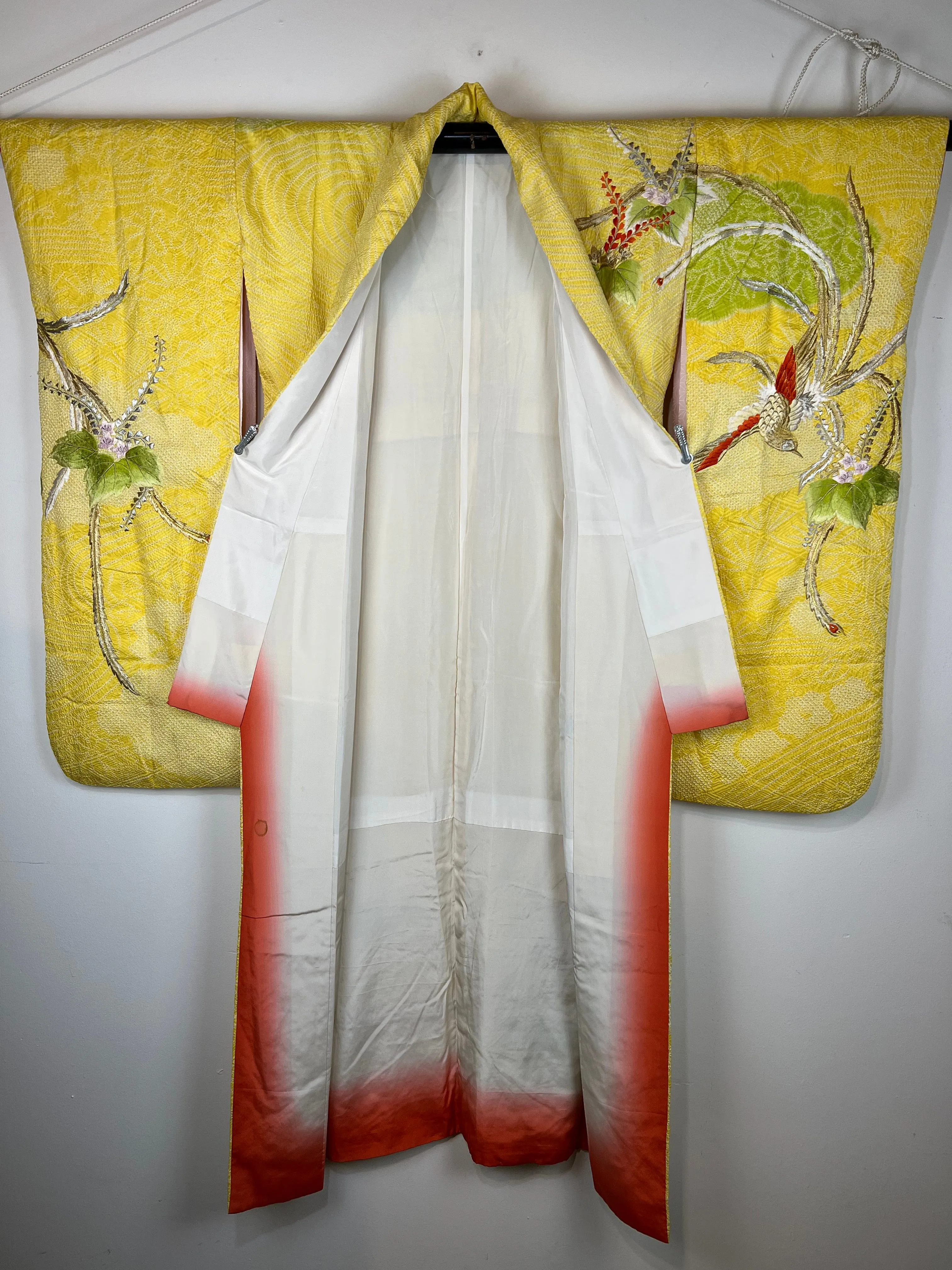 Vintage Japanese Silk Kimono in Shibori Tie-dye Style Soft Yellow w/ Embroidery 60"L