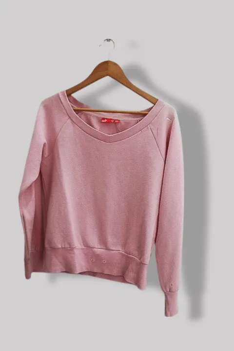 Vintage Puma pink vneck womens regular fit medium sweatshirt