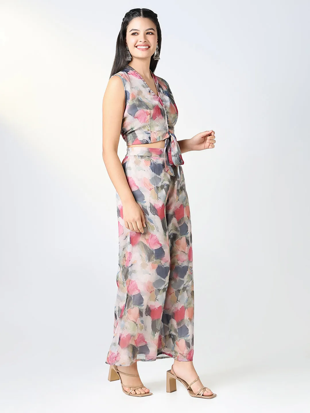 Women Grey & Red Floral Printed Co Ords Set with Overcoat